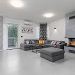 Ferienhaus Amazing Home In Pula With Sauna