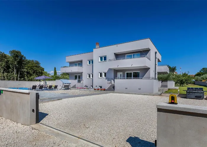 Gorgeous In With Sauna Casa vacanze Pola